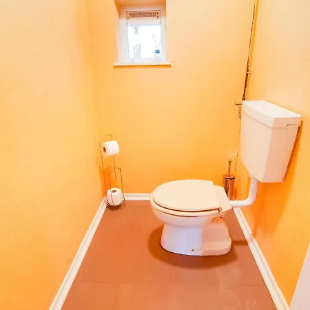 Tranquil With Private Garden 度假居
